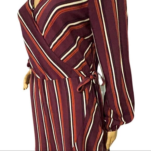 Xhilaration Mock Wrap Dress - Picture 5 of 14